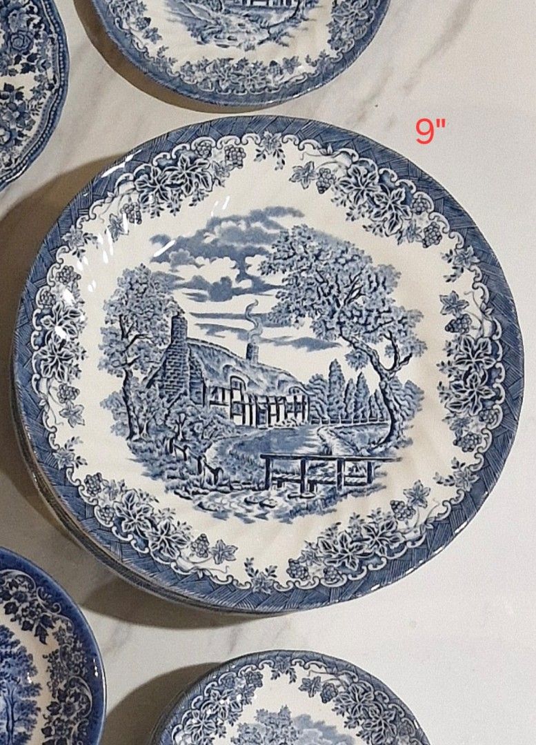 Churchill Dinner Plates (Category: Dinnerware & Cutlery) located in Pasig City. Submitted by gotenten (Listing ID 1467872921, Image 2). Description: 2 pieces available. Excellent condition..