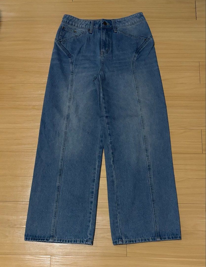 Cider Mid-Rise Solid Straight Leg Women Jeans Small (Category: Jeans) located in Quezon City. Submitted by garagesale2026 (Listing ID 1467840731, Image 1). Description: - Used once - In mint condition - Waist: 28-30"; Inseam: 29"; Length: 39".