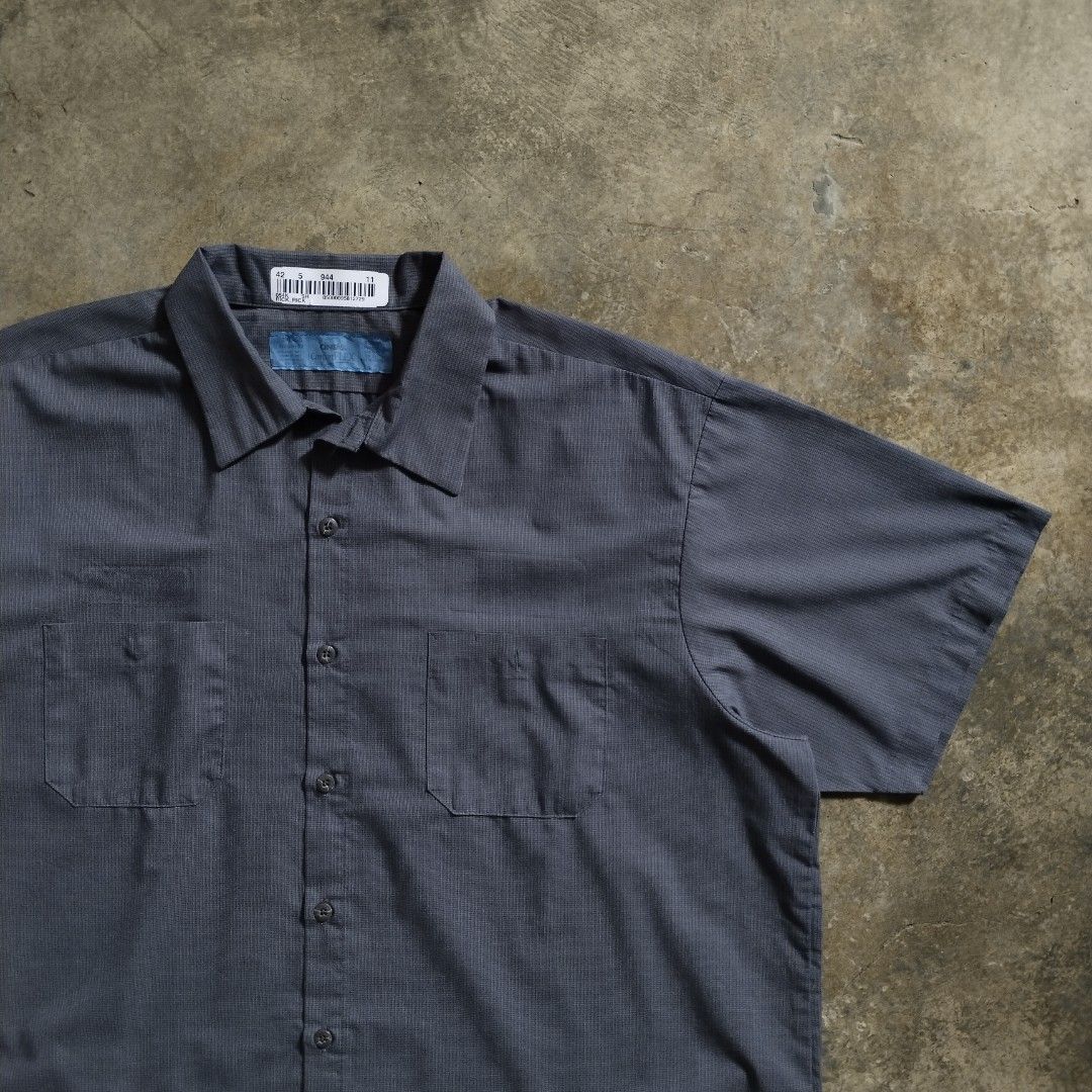cintas workwear gray houndstooth cropped polo (Category: Formal Shirts) located in Bulacan. Submitted by hustleoverluckphv2 (Listing ID 1468004871, Image 2). Description: cintas workwear gray houndstooth cropped polo XXL on tag Measurements Width - 27" Length - 27" Claim - 499.