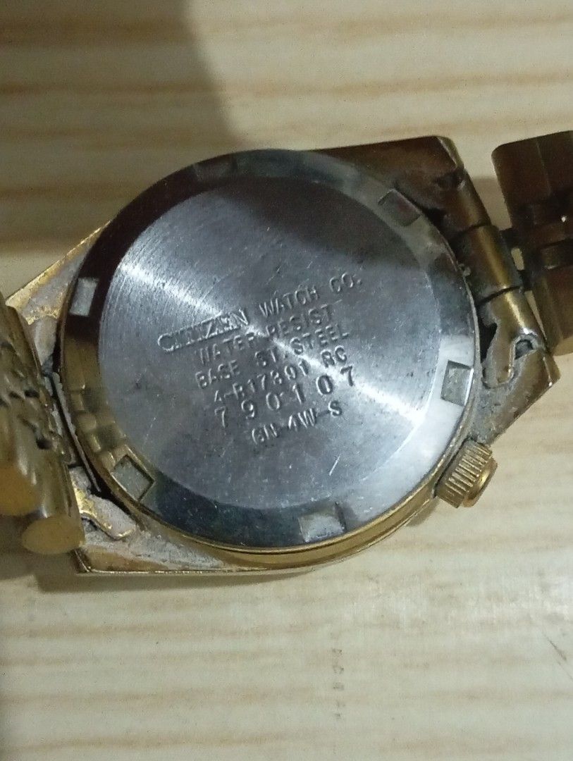 Citizen automatic (Category: Women's Watches) located in Las Pinas. Submitted by quick_deals_great_finds2 (Listing ID 1468049794, Image 3). Description: Original good working condition 25mm small fits wrist 6.8.