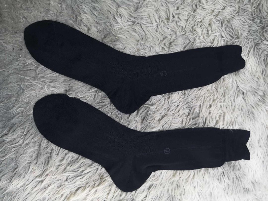Classic Black Dress Socks (Category: Socks) located in Santa Cruz. Submitted by jmy_surplus.2 (Listing ID 1467974881, Image 3). Description: Size ; L- 18.4 W - 3.6 Color ; Black Type ; Socks Brand ; No brand Material ; Cotton Style ; Black Cotton Socks LG 118 JMY 3 Batch #225.
