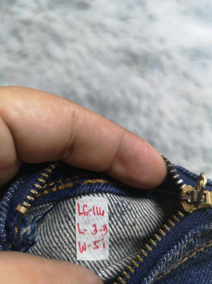 Classic Dark Denim Texture Zipper Pouch (Category: Purses & Pouches) located in Santa Cruz. Submitted by jmy_surplus.2 (Listing ID 1467997497, Image 3). Description: Size ; L - 3.3 W - 5 Color ; Dark Denim Type ; Pouch Brand ; No brand Material ; Synthetic Style ; Zipper Closure With Wrist Strap Pouch LG 116 JMY 3 Batch #225.