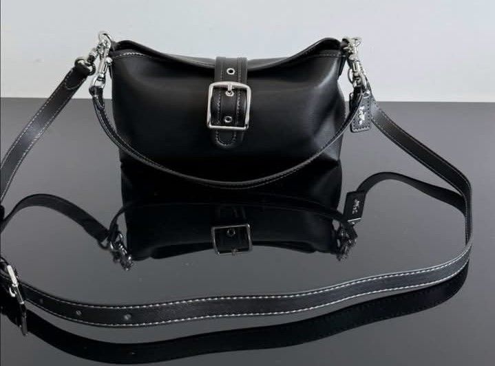 COACH ABBIE SHOULDER BAG (Category: Shoulder Bags) located in Pasig City. Submitted by titalana2011991 (Listing ID 1467942410, Image 2). Description: COMPLETE INCLUSIONS.