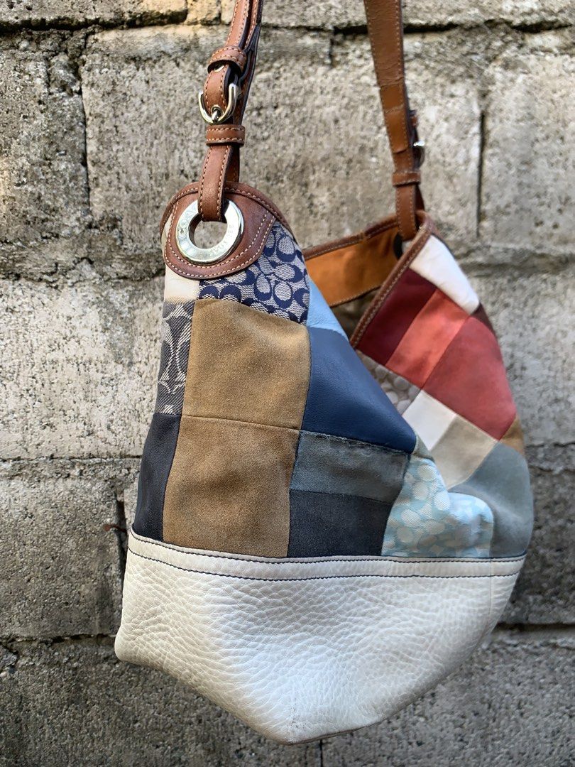 Coach Bag (Category: Shoulder Bags) located in Bayombong. Submitted by declutterbyriri (Listing ID 1467914923, Image 3). Description: Coach PROJECT BAG FREE SHIP — Project bag only, so please manage your expectations. — Issue nasa pics already. Please read the captions carefully before buying. All issues are disclosed naman na po, including leather dryness. — Base color is a mix of light greenish and cream, NOT white. — Actual color is lighter an