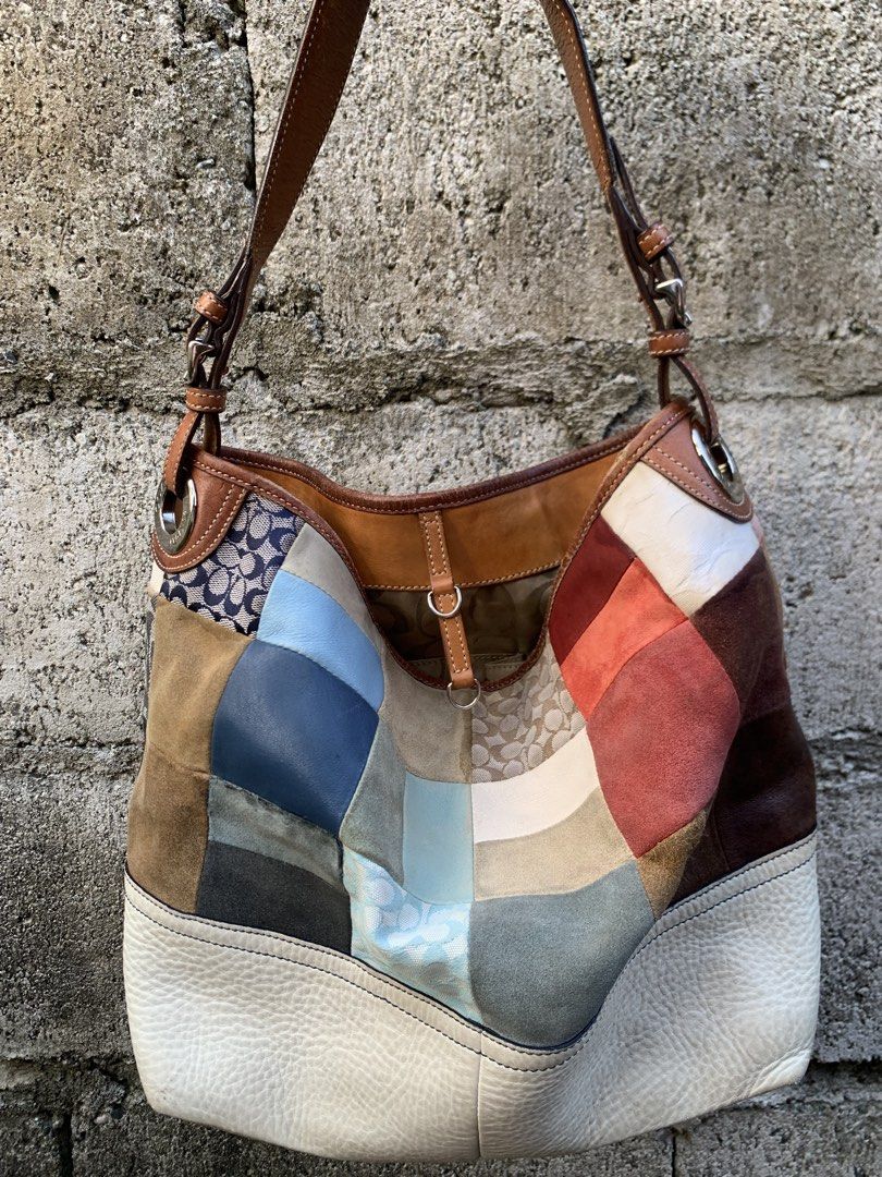 Coach Bag (Category: Shoulder Bags) located in Bayombong. Submitted by declutterbyriri (Listing ID 1467914923, Image 2). Description: Coach PROJECT BAG FREE SHIP — Project bag only, so please manage your expectations. — Issue nasa pics already. Please read the captions carefully before buying. All issues are disclosed naman na po, including leather dryness. — Base color is a mix of light greenish and cream, NOT white. — Actual color is lighter an