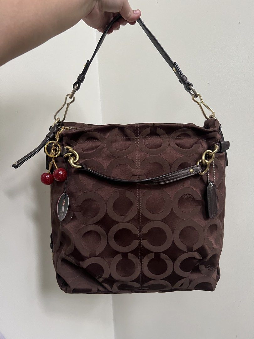 Coach Brooke (Category: Luxury Bags & Wallets) located in Cagayan de Oro. Submitted by kc_missy (Listing ID 1467987439, Image 1). Description: .