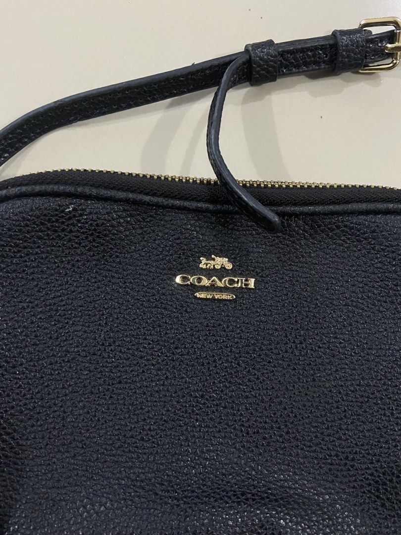 Coach Camera Jamie Bag (Category: Luxury Bags & Wallets) located in Panabo. Submitted by thrifty.red (Listing ID 1467921621, Image 3). Description: no issue excellent.