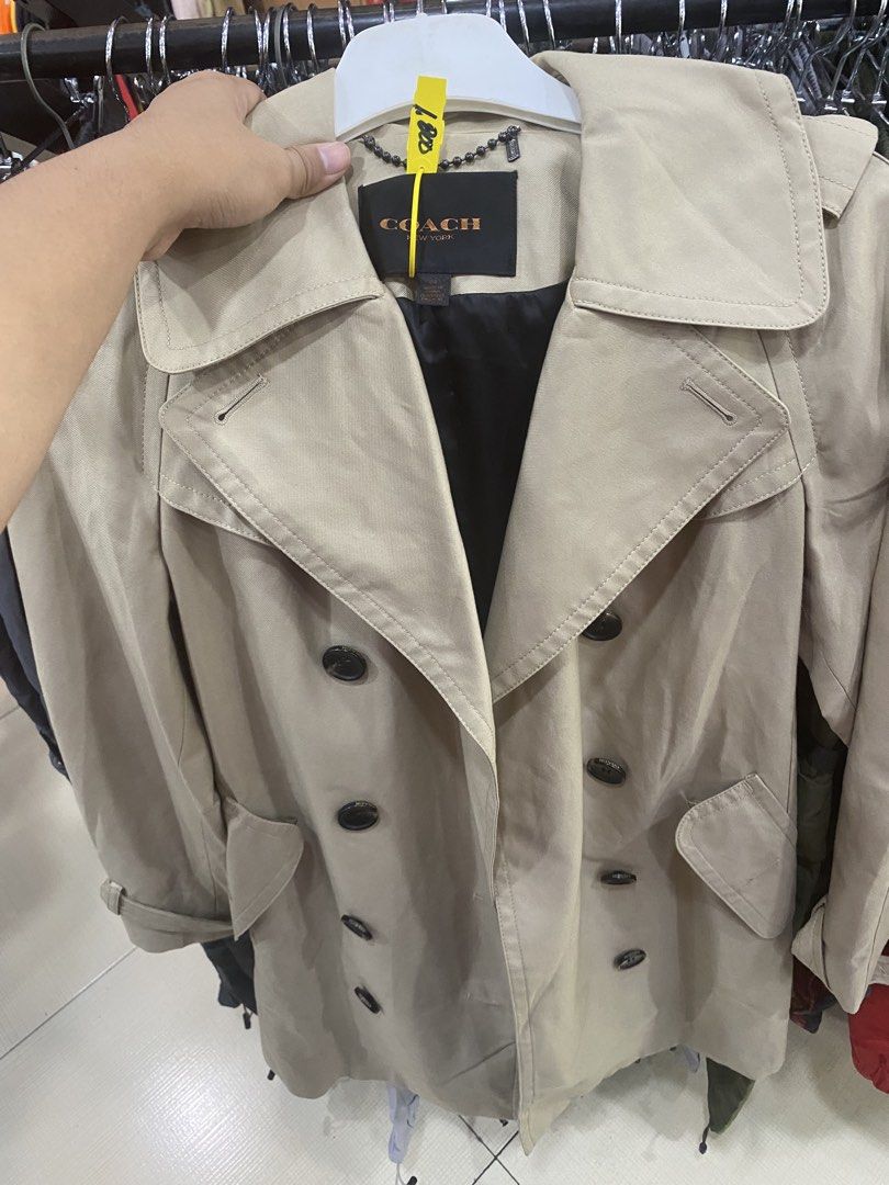 coach coat (Category: Others Tops) located in Manila. Submitted by hell_market (Listing ID 1467992488, Image 1). Description: .