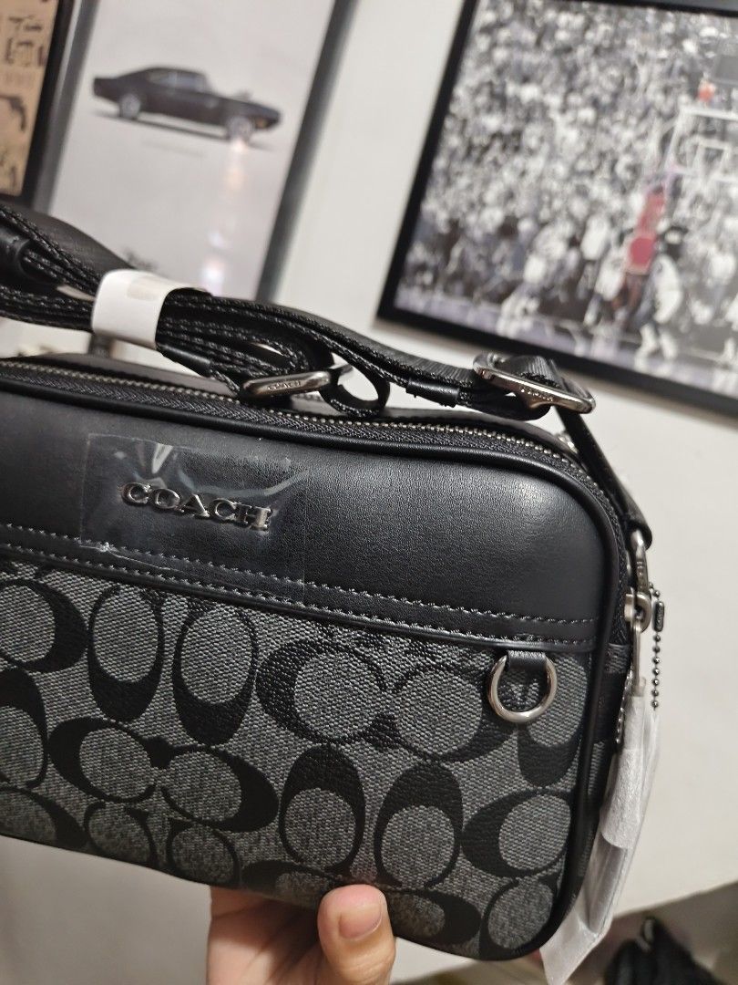 Coach Graham Crossbody Bag (Category: Sling Bags) located in Manila. Submitted by msddirectfactoryoutlet (Listing ID 1468025002, Image 3). Description: Size 9" (L) x 5 3/4" (H) x 2 3/4" (W).