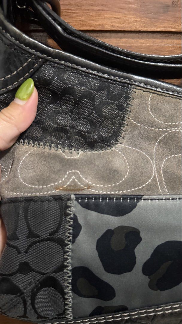 Coach Multi-texture Patchwork Shoulder Bag (Category: Luxury Bags & Wallets) located in Limay. Submitted by nimfalorraine (Listing ID 1467919202, Image 3). Description: Letting go of my first ever coach bag. 🥹 Have signs of use because of age. See photo for the issue. RFS: Need funds.