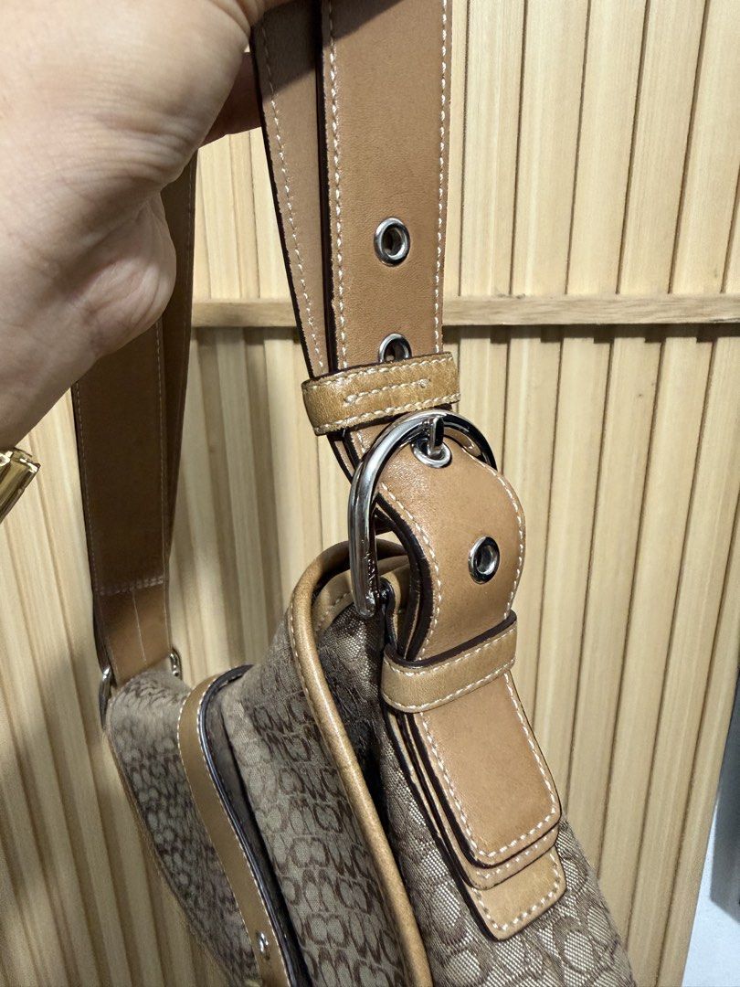 Coach Soho Buckle Bag (Category: Luxury Bags & Wallets) located in Lagawe. Submitted by kai_selections (Listing ID 1467977441, Image 3). Description: excellent condition new arrival from Japan authentic 100% freeshipping.
