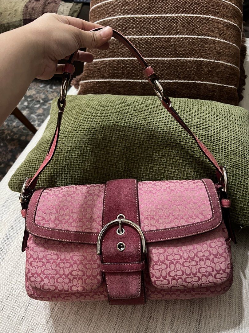 Coach Soho double pocket flap medium size (Category: Shoulder Bags) located in Bulacan. Submitted by dandan2131 (Listing ID 1467922968, Image 1). Description: Medium size coach soho double pocket .