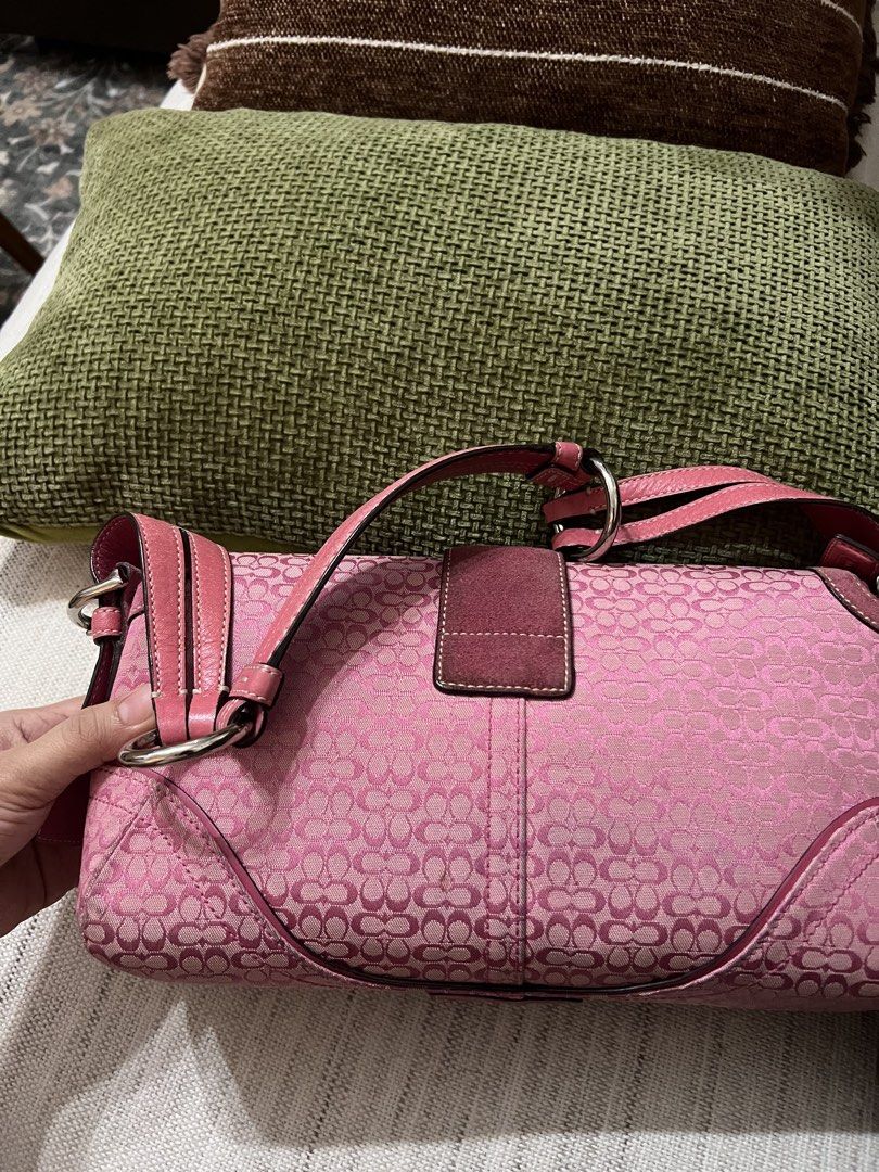 Coach Soho double pocket flap medium size (Category: Shoulder Bags) located in Bulacan. Submitted by dandan2131 (Listing ID 1467922968, Image 2). Description: Medium size coach soho double pocket .