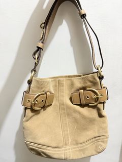 (Category: ) located in . Submitted by dees.corner (Listing ID 1467922958, Image 1). Description: .