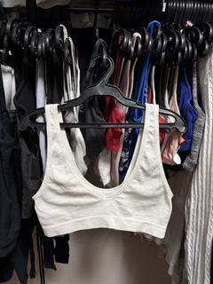 (Category: ) located in . Submitted by isabelasthriftclothes (Listing ID 1467965263, Image 1). Description: .