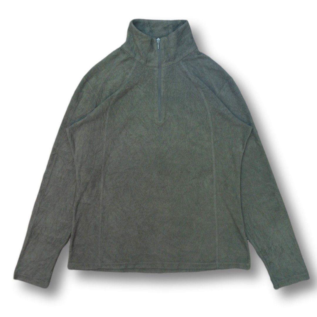 Columbia Green Quarter-Zip (Womens) (Category: Coats, Jackets and Outerwear) located in Cavite. Submitted by spinfits (Listing ID 1467841268, Image 1). Description: - Brand: Columbia - Style: Quarter-zip fleece pullover - Color: Dark Green - Size: Large - Material/Texture: Soft, fuzzy all-over texture - Details: High collar, long sleeves, logo-stamped zipper pull - Origin: Made in Indonesia - Condition: Great outdoor wear basic Size: S-M (Width: 