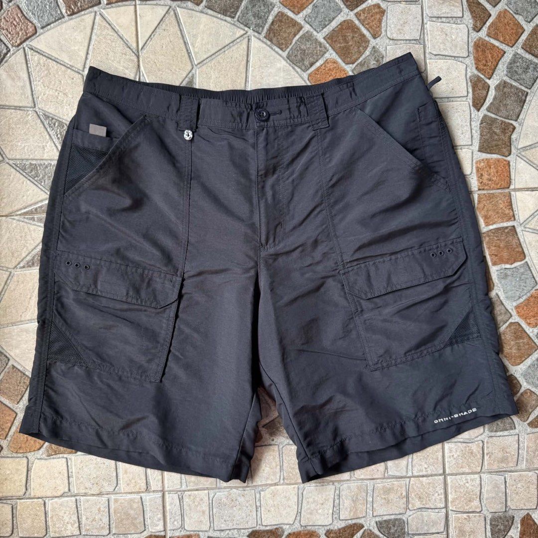 Columbia Hiking shorts (Category: Shorts) located in Villasis. Submitted by thirdymanalo3 (Listing ID 1467955592, Image 1). Description: Columbia Hiking shorts size 36-38 waist length 20 inches excellent condi 580.