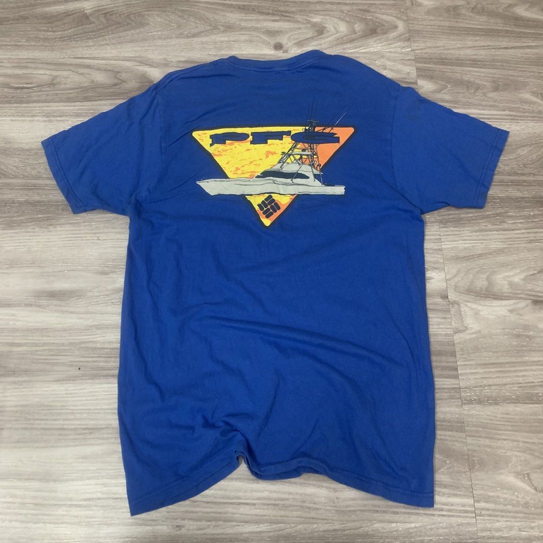 Columbia PFG (Category: Activewear) located in Cavite. Submitted by yobubsss (Listing ID 1468040079, Image 1). Description: Size medium 19w 29L Good condition Issue hairline crack.