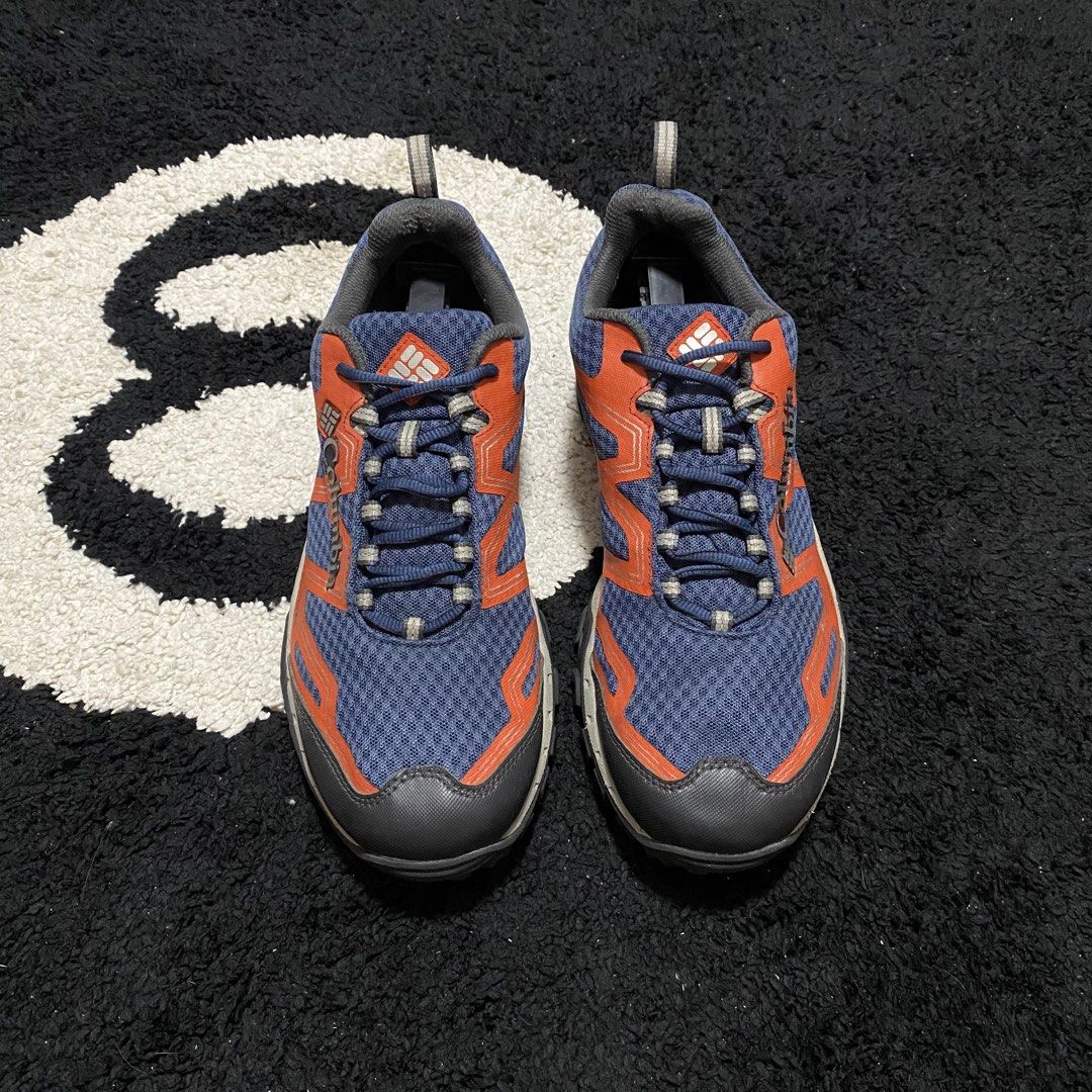 Columbia Trail (Category: Sneakers) located in Danao, Cebu. Submitted by sneaks_cebu (Listing ID 1467951679, Image 2). Description: Columbia Trail Size 10us 28cm -minor scuff Php 1,750.