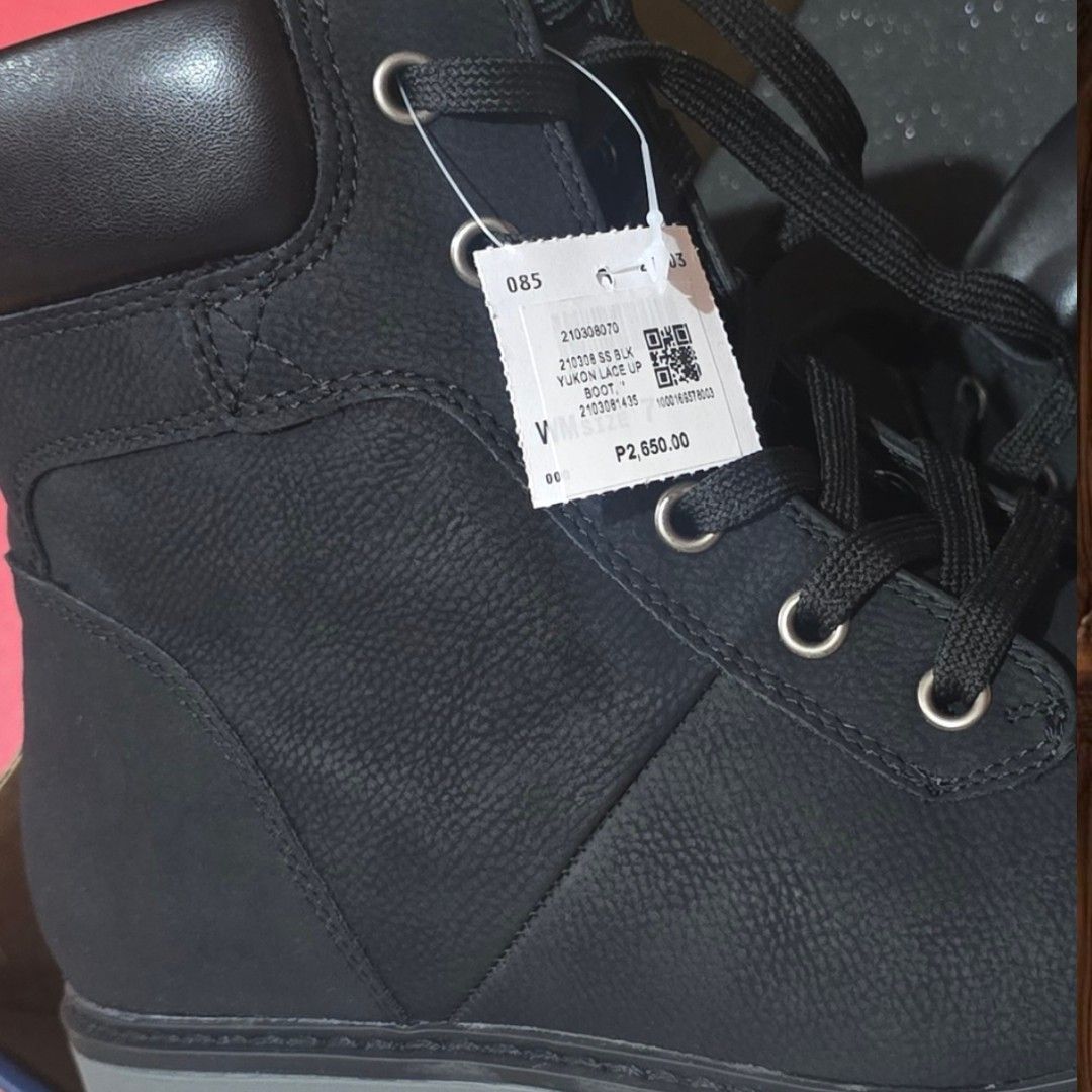 Combat-Style Boots/ Chunky Lace-Up Ankle Boots (Category: Boots) located in Manila. Submitted by rainbowglittersv87 (Listing ID 1467885811, Image 2). Description: .