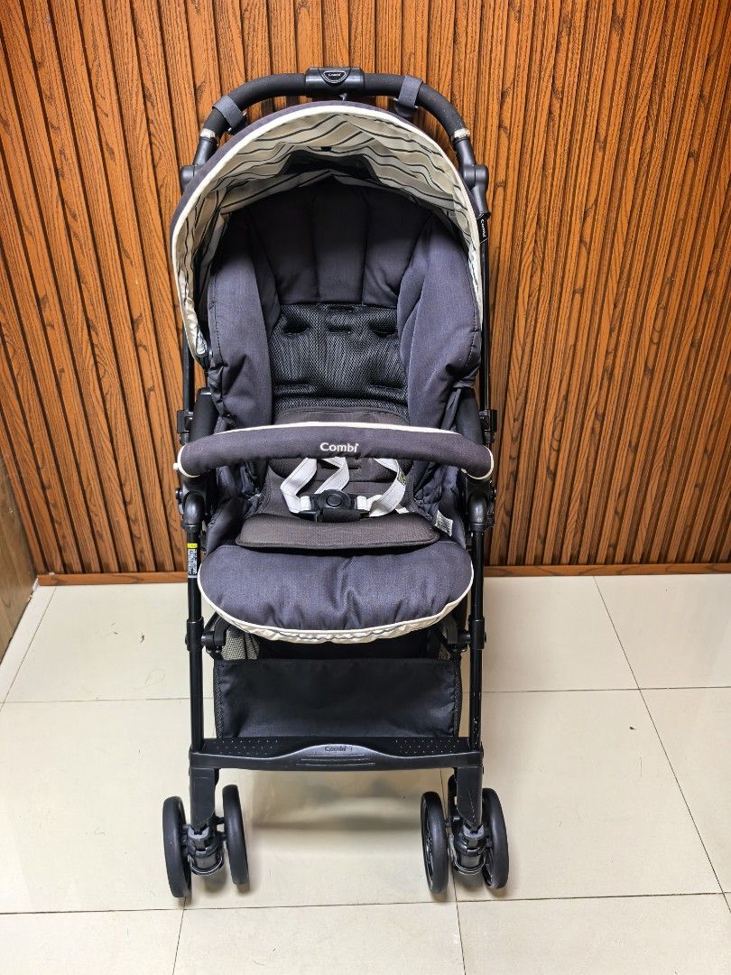 Combi stroller (Category: Strollers) located in Manila. Submitted by miradoming32070 (Listing ID 1467839943, Image 1). Description: Combi stroller 2700 only‼️ ➡️ Newborn to toddler ➡️ Fully recline ➡️ Adjustable seat ➡️ High seat ➡️ Swivel wheels ➡️ Lightweight Like new condition ‼️ Loc :bagumbong caloocan.