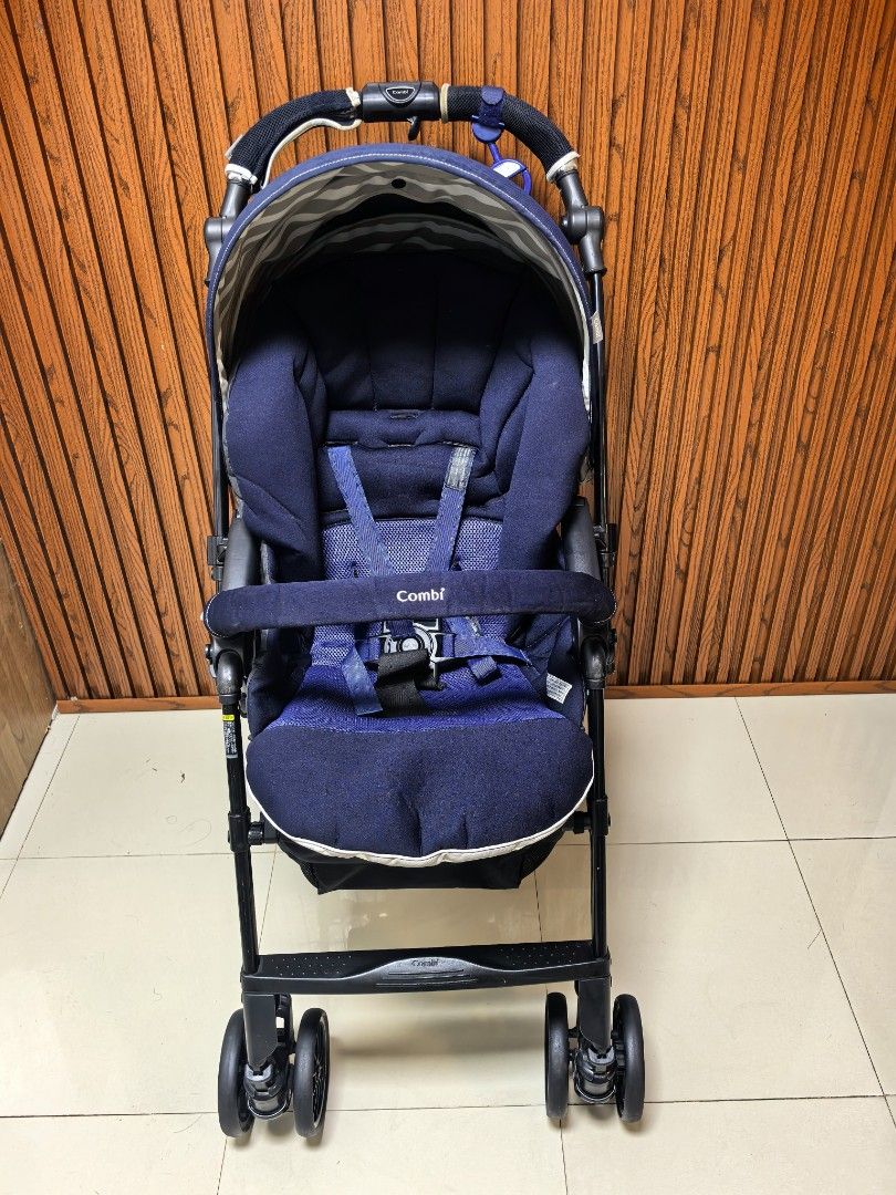 Combi stroller (Category: Strollers) located in Manila. Submitted by miradoming32070 (Listing ID 1467840071, Image 1). Description: Combi stroller 2700 only‼️ ➡️ Newborn to toddler ➡️ Fully recline ➡️ Adjustable seat ➡️ High seat ➡️ Swivel wheels ➡️ Lightweight Like new condition ‼️ Loc :bagumbong caloocan.