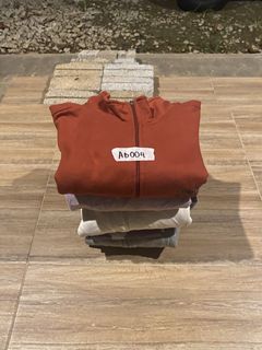 (Category: ) located in . Submitted by saveitthrift (Listing ID 1467843128, Image 1). Description: .