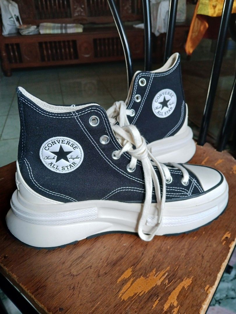 Converse Run Star Legacy CX size 39 (Category: Shoe inserts) located in Urdaneta. Submitted by anonie (Listing ID 1467941776, Image 1). Description: ~ from package, no box ~ never been used.