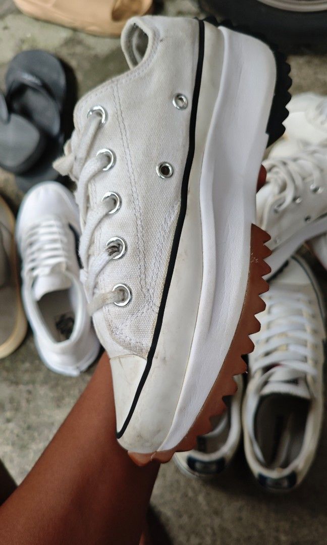 Converse mule (Category: Sneakers) located in Sultan Kudarat. Submitted by thrifted01 (Listing ID 1467913841, Image 2). Description: us5.5 womens issue need wash loc mindanao.