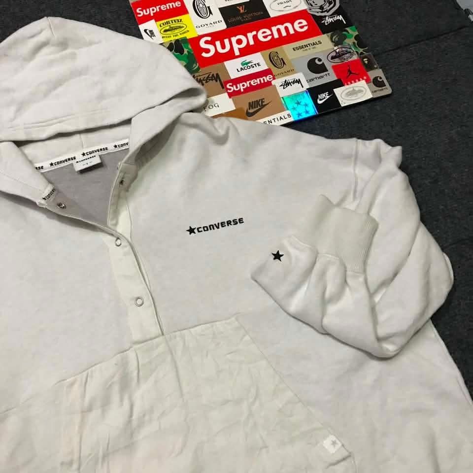 Converse White Snap Button Hoodie (Category: Hoodies) located in Manila. Submitted by ayskrim_ (Listing ID 1468051271, Image 2). Description: - Authentic Converse hoodie in crisp white - Size: L-XL (Relaxed streetwear fit) - Dimes: 24x22 - Material: Comfortable cotton blend - Design details: Snap-button front placket and branded hood taping - Pockets: Front pouch pocket with a small star tag - Branding: Embroidered Converse logo on the chest and 