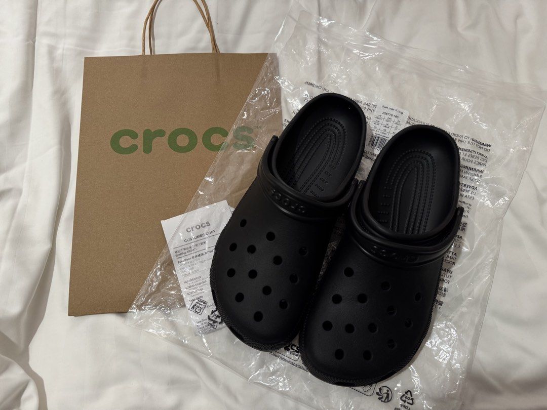 Crocs Classic Clogs Black Size 11/Eu 45-46 (Category: Slippers & Slides) located in Pasay City. Submitted by eunseoscloset (Listing ID 1467998676, Image 1). Description: worn once complete w/ bag and receipt purchased from citygate hk rfs: prefer a smaller size ₱3,500 only sf will be shouldered by the buyer ty!.