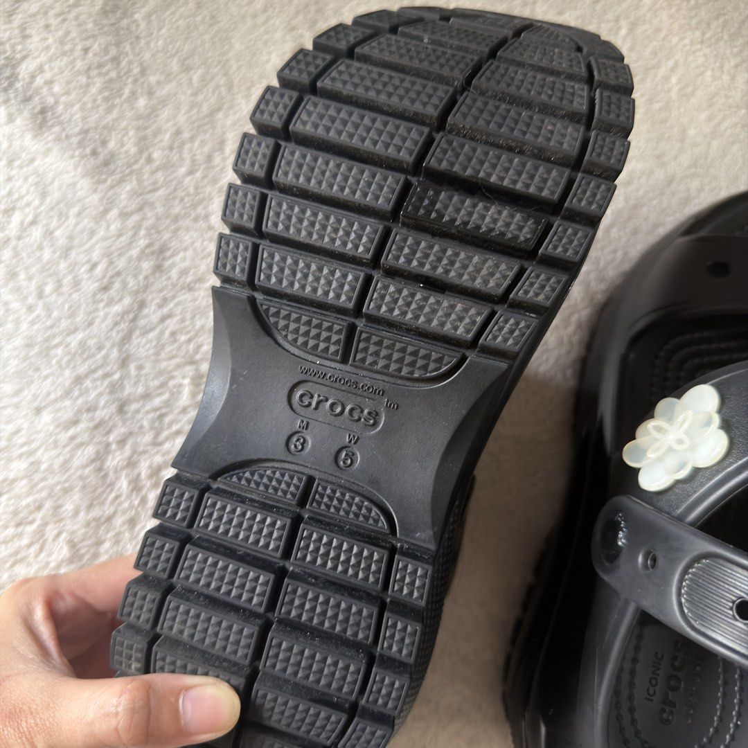 Crocs Women's Bae Sandal | Black (Category: Sandals) located in Quezon City. Submitted by helloherl_ (Listing ID 1467842712, Image 3). Description: W5 M3 Used only once With free flower jibbitz (original) Too high for me.