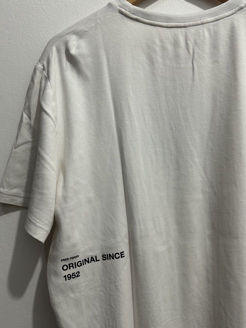 Cut neck tag (Category: Coats, Jackets and Outerwear) located in Manila. Submitted by wegotthrifts (Listing ID 1468056284, Image 3). Description: .