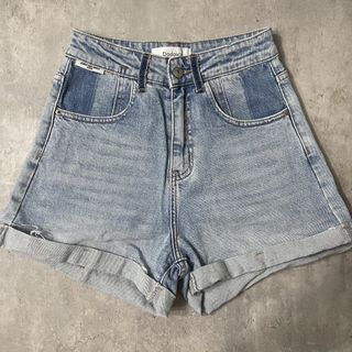 (Category: ) located in . Submitted by 1992thelabel (Listing ID 1467954096, Image 1). Description: .
