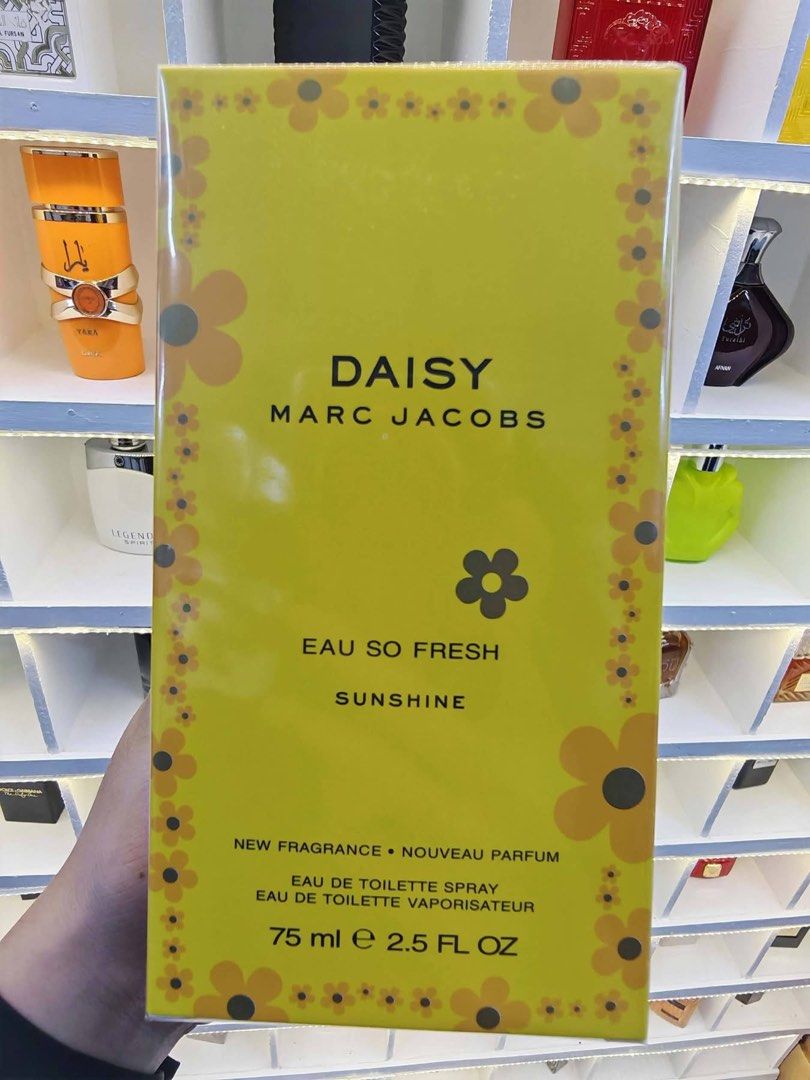 DAISY MARC JACOBS EAU SO FRESH SUNSHINE (Category: Fragrance & Deodorants) located in Quezon City. Submitted by embere_shop (Listing ID 1467842392, Image 1). Description: 📌Please read the last image carefully - all details are already provided. ❗️Offers below the regular price will no longer be entertained. Thank you for understanding. 💰 Mode of Payment (MOP): GCash 📦 Mode of Delivery (MOD): • Lalamove – Same-day delivery (5 PM cut-off) • J&T 