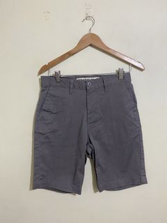 (Category: ) located in . Submitted by zeusthriftfinds (Listing ID 1468047818, Image 1). Description: .
