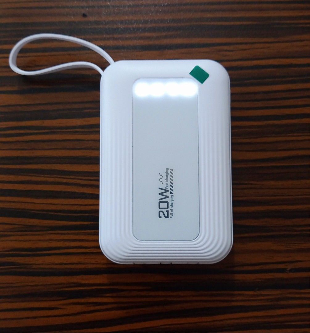 DeePower V2 Multi Charging Power Bank (Category: Other Gadgets) located in Antipolo. Submitted by fastlane8moto (Listing ID 1468015076, Image 1). Description: DeePower V2 Multi Charging Power Bank Sale SALE! DeePower V2 💯 ORIGINAL V.2 Has weight. Chipset V.2 Note : This is 20kamh don't expect 20 mins eh full charge na ito🤣 pag 20 mins full charge na ito kabahan na kayo sa 20kmah 🤣 full specifications is at FB BUSINESS PAGE Moto D TechZone Powe