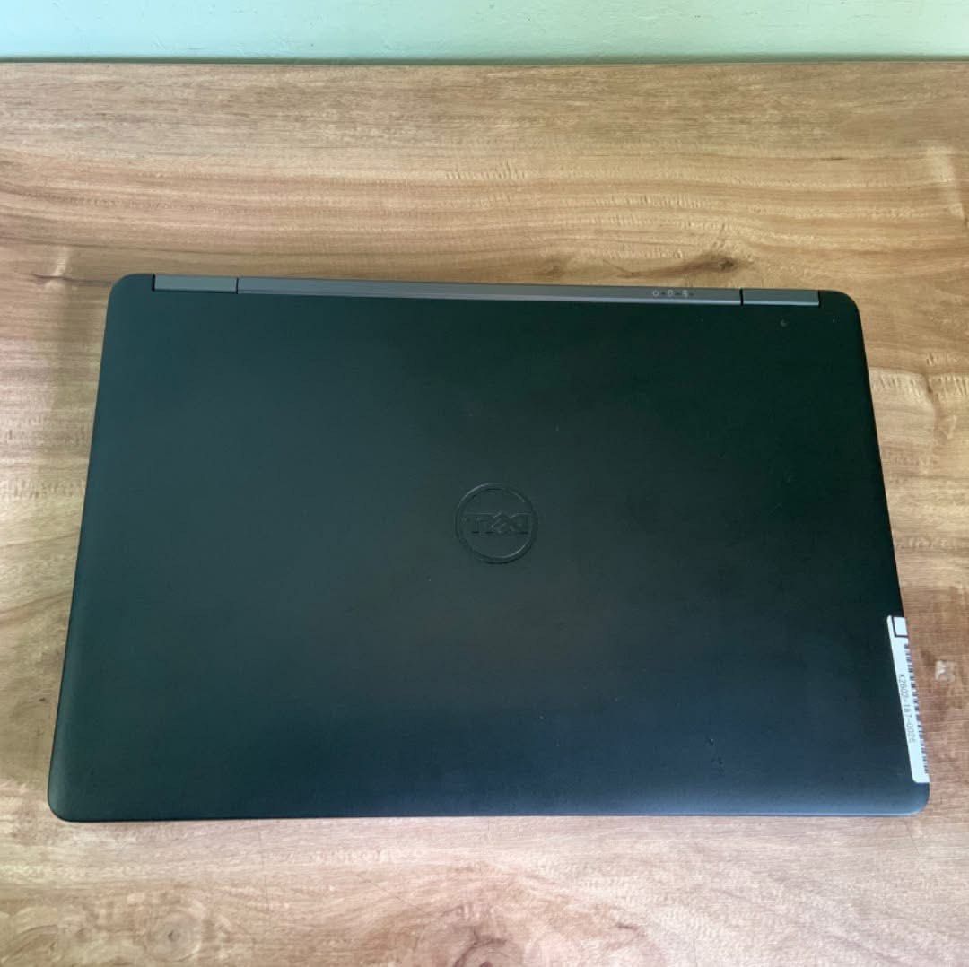 Dell Latitude E7250 Core i5 Laptop (Category: Laptops & Notebooks) located in Manila. Submitted by piacrow0096315 (Listing ID 1468058332, Image 3). Description: - Model: Dell Latitude e7250 12.5” - Processor: Intel core i5 2.3ghz - Ports: USB, audio jack, and standard peripherals - Operating System: Windows 10 pro 8gb ram 128gb ssd Good battery Camera / bluetooth With original charger From japan Light weight.