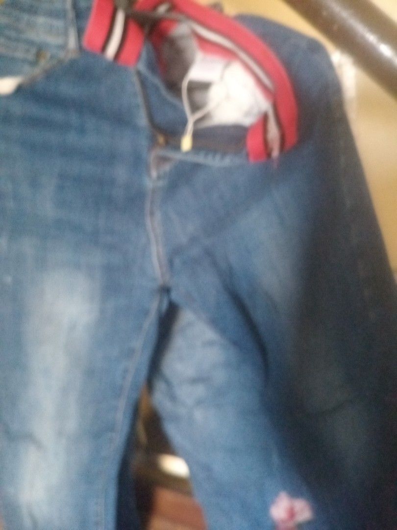 Denim fort fish long pants (Category: Activewear) located in Manila. Submitted by padillahe35291 (Listing ID 1467917638, Image 2). Description: medium size.