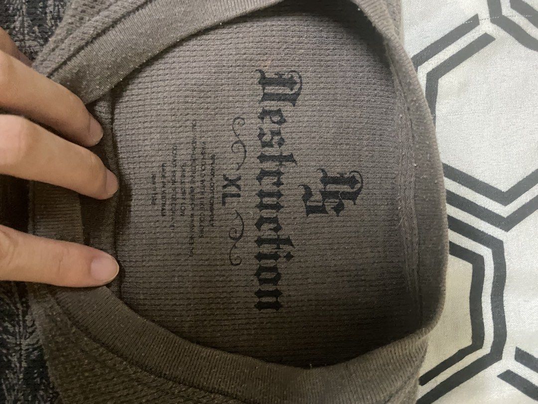 Destruction Thermal Sweater (Category: Tshirts & Polo Shirts ) located in Quezon City. Submitted by leobrbn (Listing ID 1468024865, Image 1). Description: dimes 19 27.
