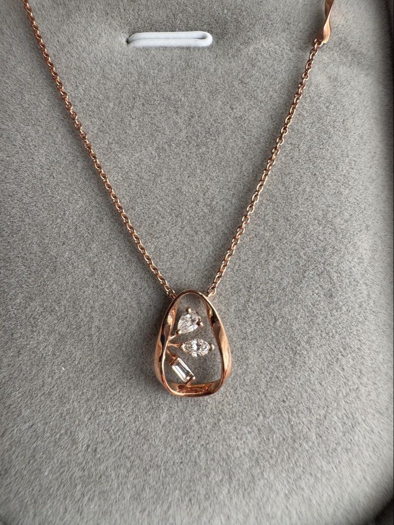 Diamond Necklace in HK Rosegold Setting (Category: Necklaces) located in Makati City. Submitted by shoppinghaven.ph (Listing ID 1467921473, Image 1). Description: .20ct total Natural Diamond HK Setting Stamped 14K Rosegold Stamped, 18K for the lock 16-16.5cm adjustable With Certificate Accepts layaway with 0% interest 📍Makati 🚐 LBC/ J&T/ Lalamove DP as low as 5% Remaining balance just divide into the number of months to pay. Sample for 6 mos la