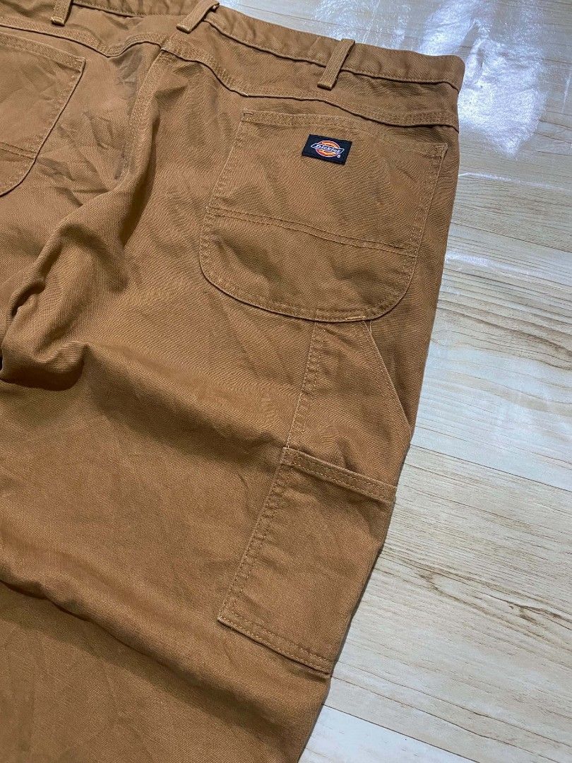 Dickies Carpenter Pants (Category: Jeans) located in Manila. Submitted by jihan.nunez_8 (Listing ID 1467867840, Image 2). Description: Size 40 on tag W42 L40 need wash.