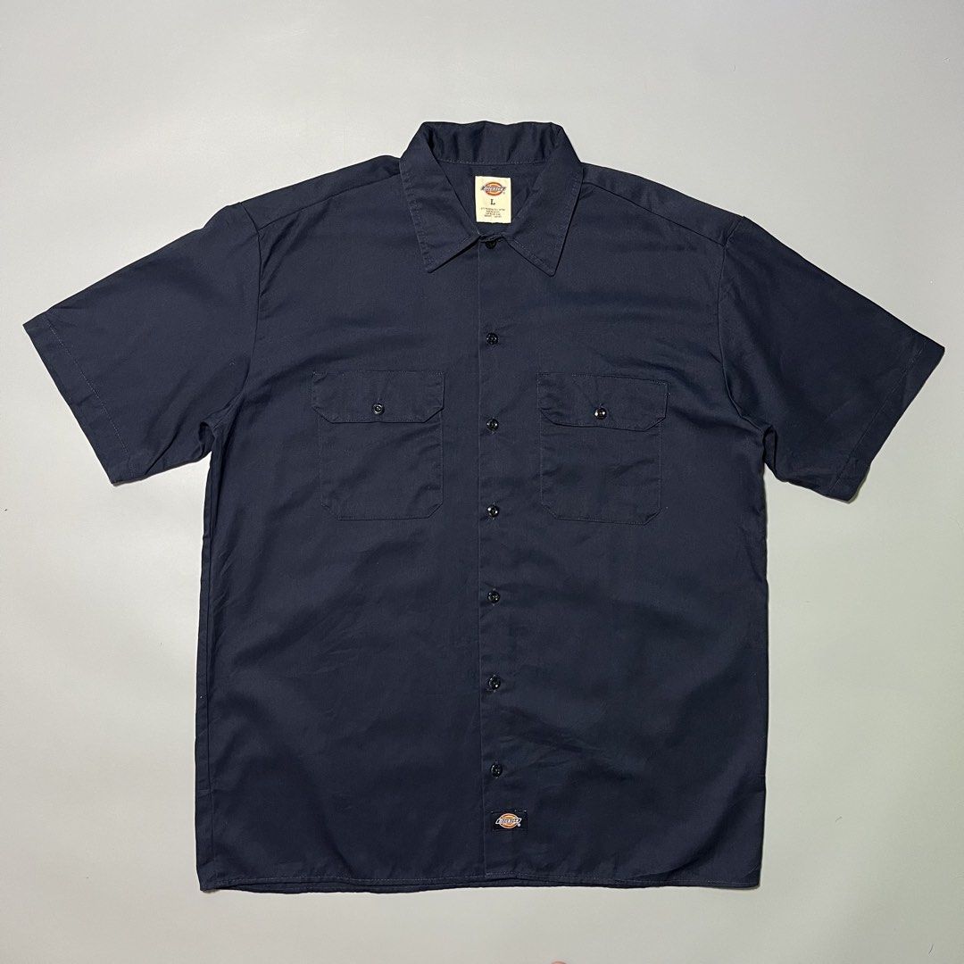 Dickies Mens Workwear Short-Sleeve Button Down Polo (Category: Tshirts & Polo Shirts ) located in Bacolod City. Submitted by marmanj (Listing ID 1467979139, Image 1). Description: ♻️ Dickies Mens Workwear Short-Sleeve Button Down Polo •Original - Complete tags •Condition: Like new •Size: Large to XL ( Large on tag ) •Length: 30” •Width: 24” •Color: Dark Navy Blue •Color rate: 10/10 •With 2 Chest Pockets •No flaws 🔖Price: ₱980 📌Location: Bacolod