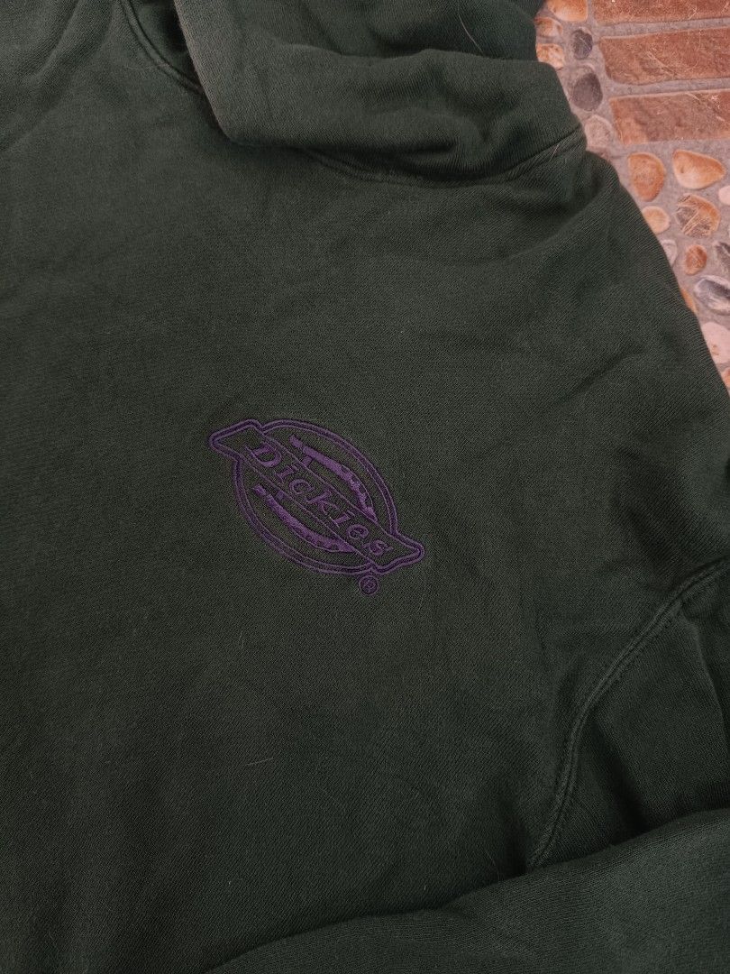DICKIES SPELL OUT HOOD (Category: Hoodies) located in Bulacan. Submitted by moybilog (Listing ID 1467886104, Image 2). Description: .