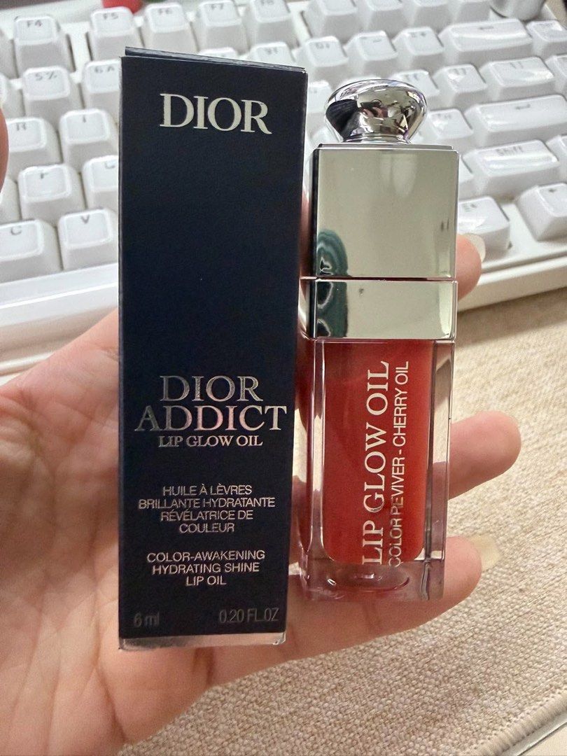 Dior Lip Glow Oil (Category: Makeup) located in Bulacan. Submitted by karisma_noverra (Listing ID 1467925992, Image 1). Description: .