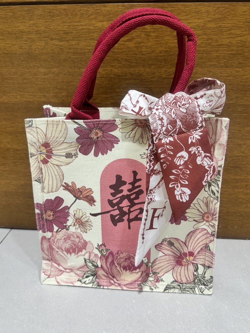 Double happiness mini tote bag (Category: Tote Bags) located in Manila. Submitted by chinchinshaven (Listing ID 1468053088, Image 1). Description: Washable Light weight Beautiful design.