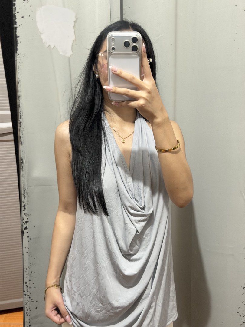 Draped Neck Backless Top (Category: Sleeveless) located in Lucena. Submitted by lexshiine (Listing ID 1468033743, Image 2). Description: size: m-l MOP: MariBank/GoTyme MOD: J&T.