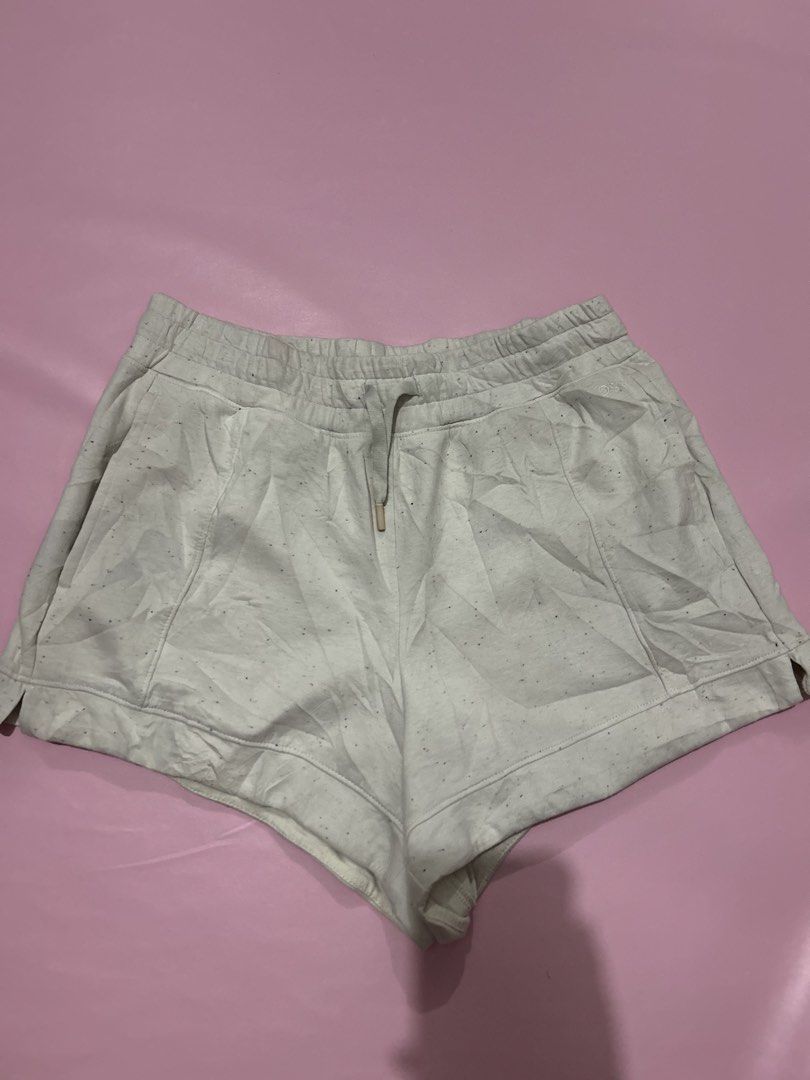 DSG Active Short (Category: Activewear) located in Manila. Submitted by chen_clybelles (Listing ID 1467952660, Image 1). Description: .
