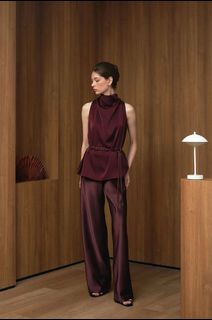 (Kategori: ) berada di . Dikirim oleh mairaatelier (ID iklan 1467923157, Gambar 1). Deskripsi: .