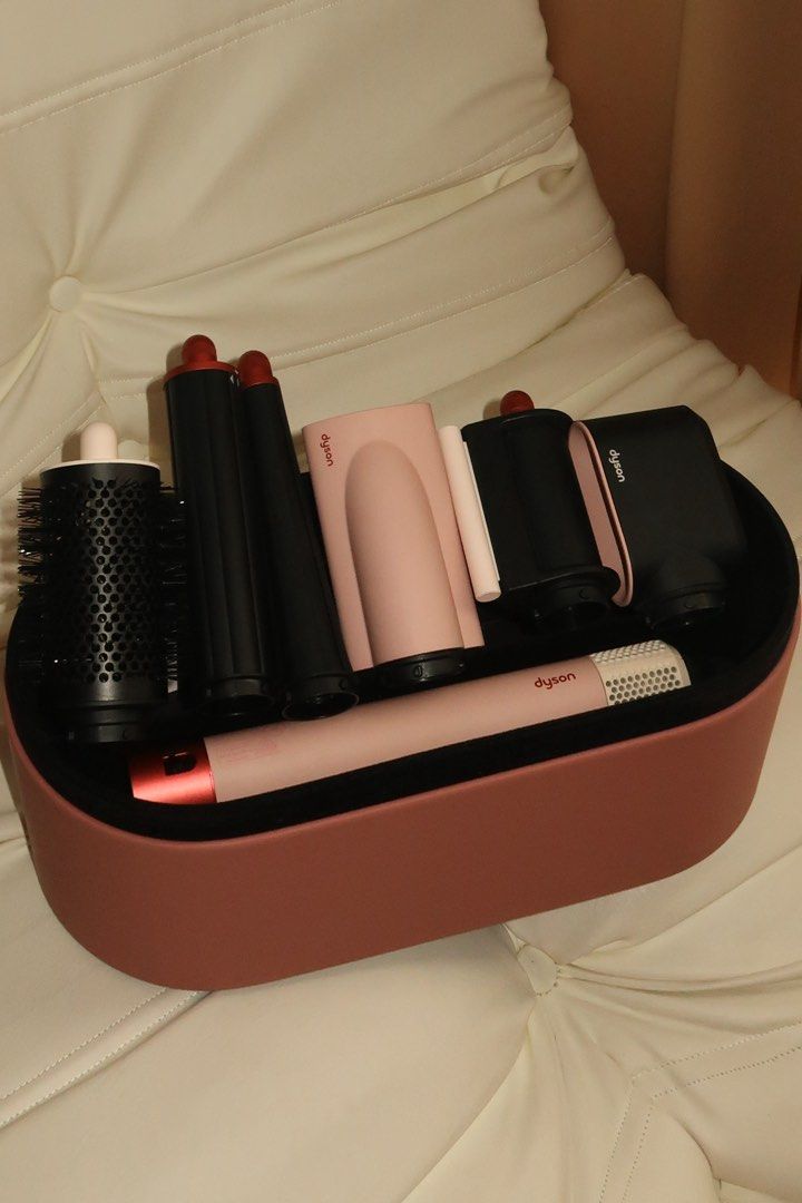 Dyson Airwrap I.D - Sakura cherry (Category: Hair) located in Caloocan City. Submitted by samanthayr16305 (Listing ID 1467955964, Image 2). Description: For sale: Dyson Airwrap I.D - Sakura Cherry Bought last August 2025, hindi masyado nagagamit at mas sanay sa flat iron at thermal brush 😅 Cavite.